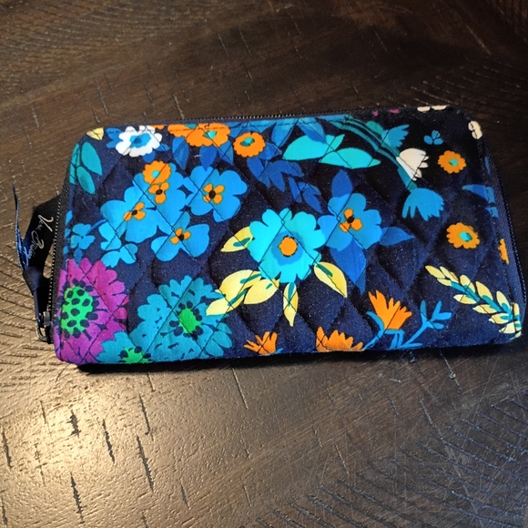Vera Bradley Midnight blues Accordion Clutch/Wallet 5x7.5 - Picture 3 of 6